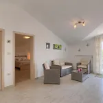 Apartment Ariana *