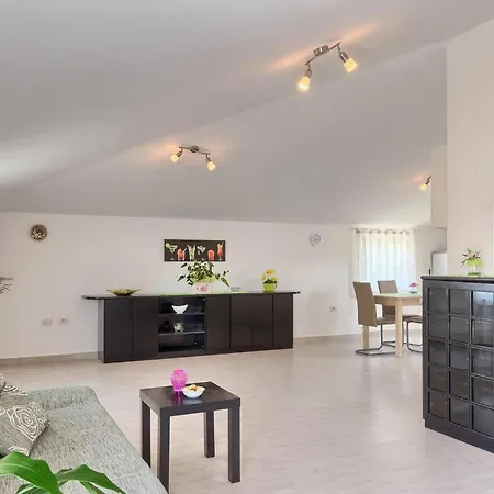 Apartment Ariana * Umag