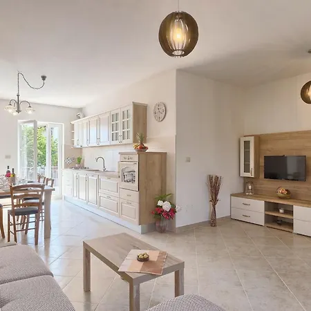 Apartment Ariana Umag
