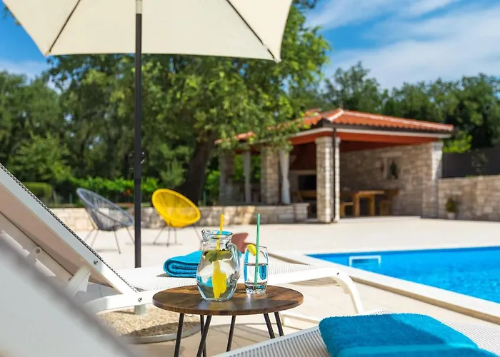 Quercus Alba Holiday home
